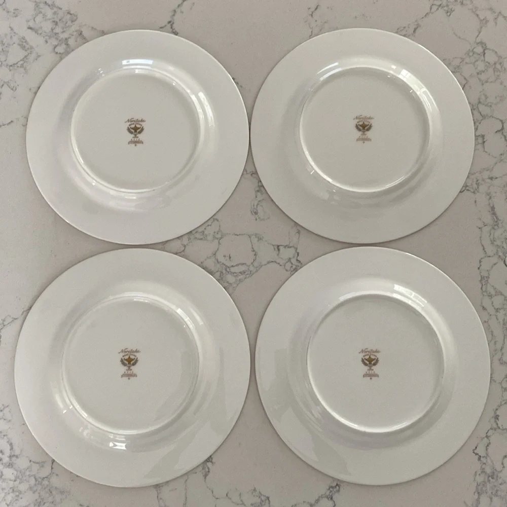Noritake Fitzgerald | Set of 4 Bone China Salad Plates (Marbled Green/Gold)